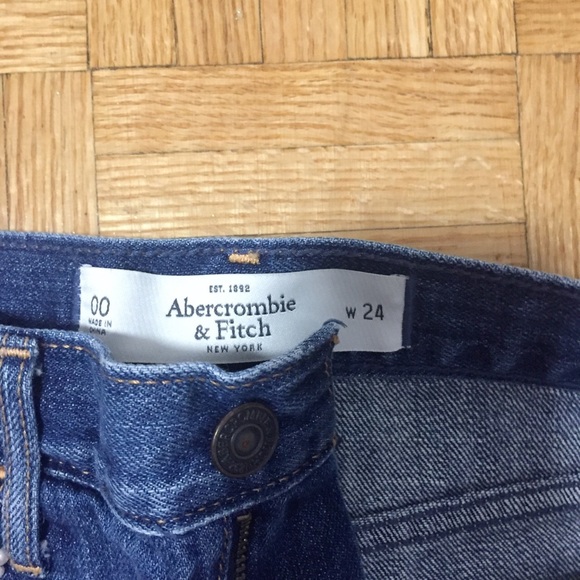 Abercrombie & Fitch Denim Shorts - Picture 3 of 3